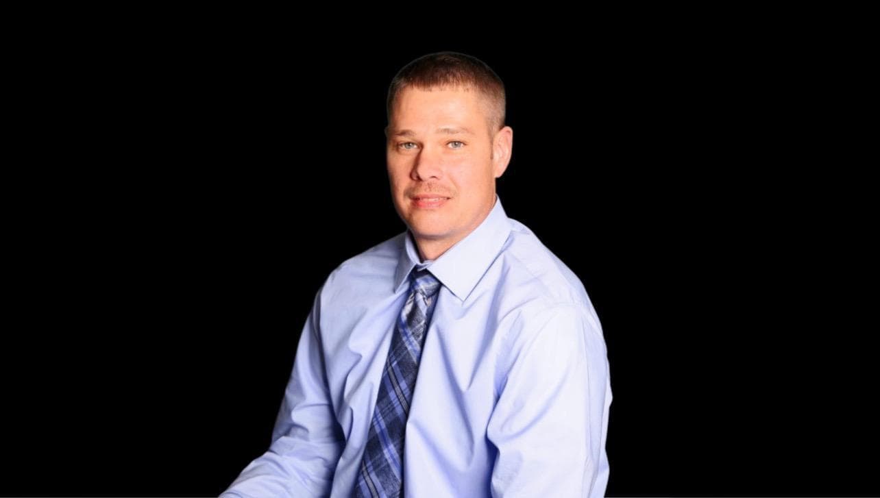 Travis Smith