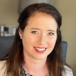 Gina Knapp image