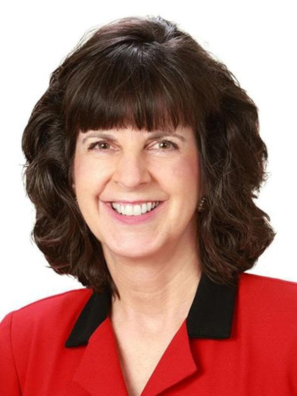 Valoree Swanson
