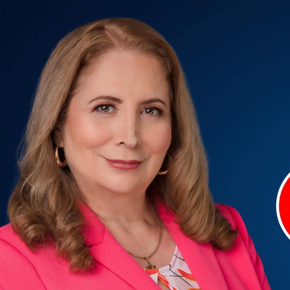 Laura Cisneros