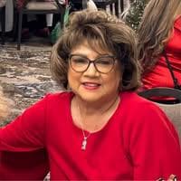 Elva Abundis Esparza