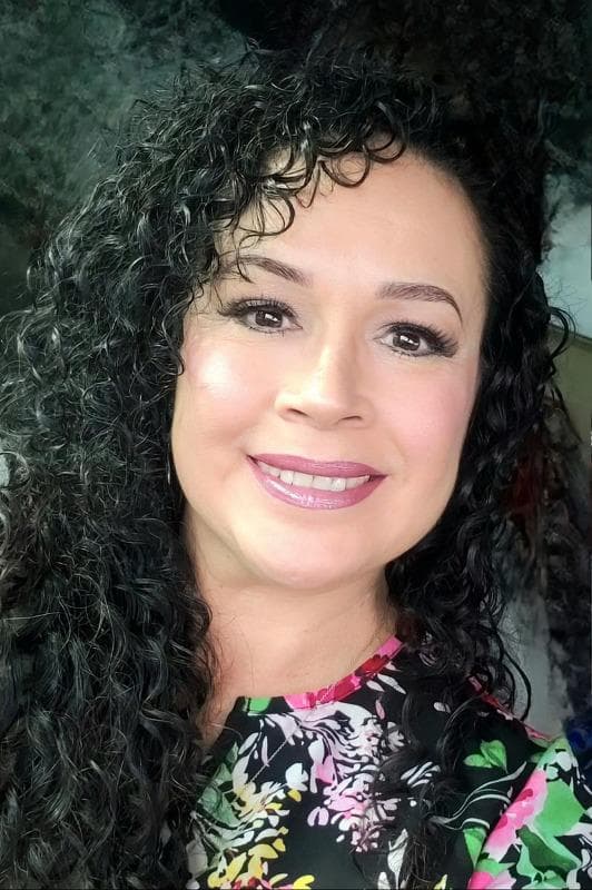 Andrea Flores