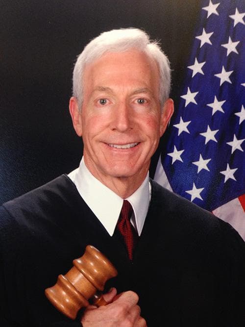 Robert Newsom