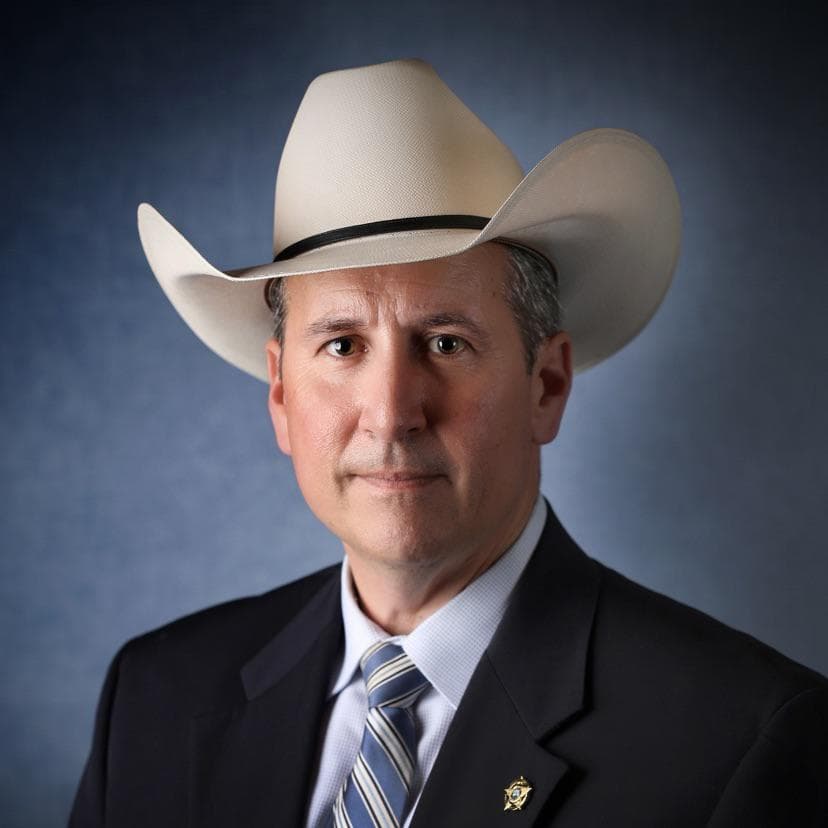 Andres de la Garza