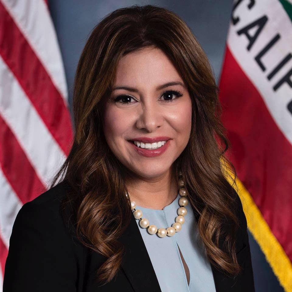 Nora Campos