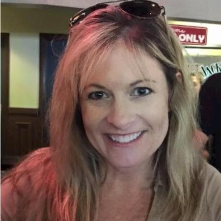 Kristine Lee