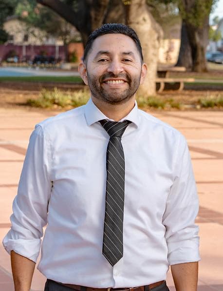 Ricardo Valencia