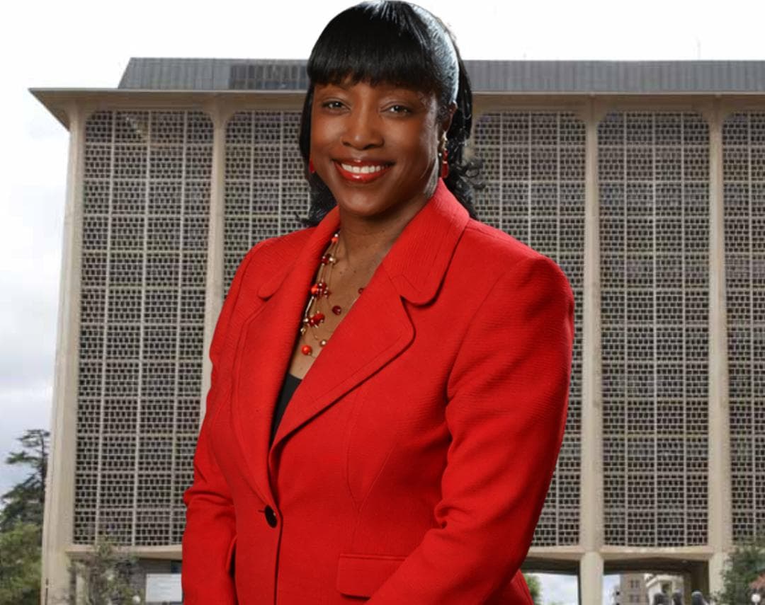Jennifer L. Smith