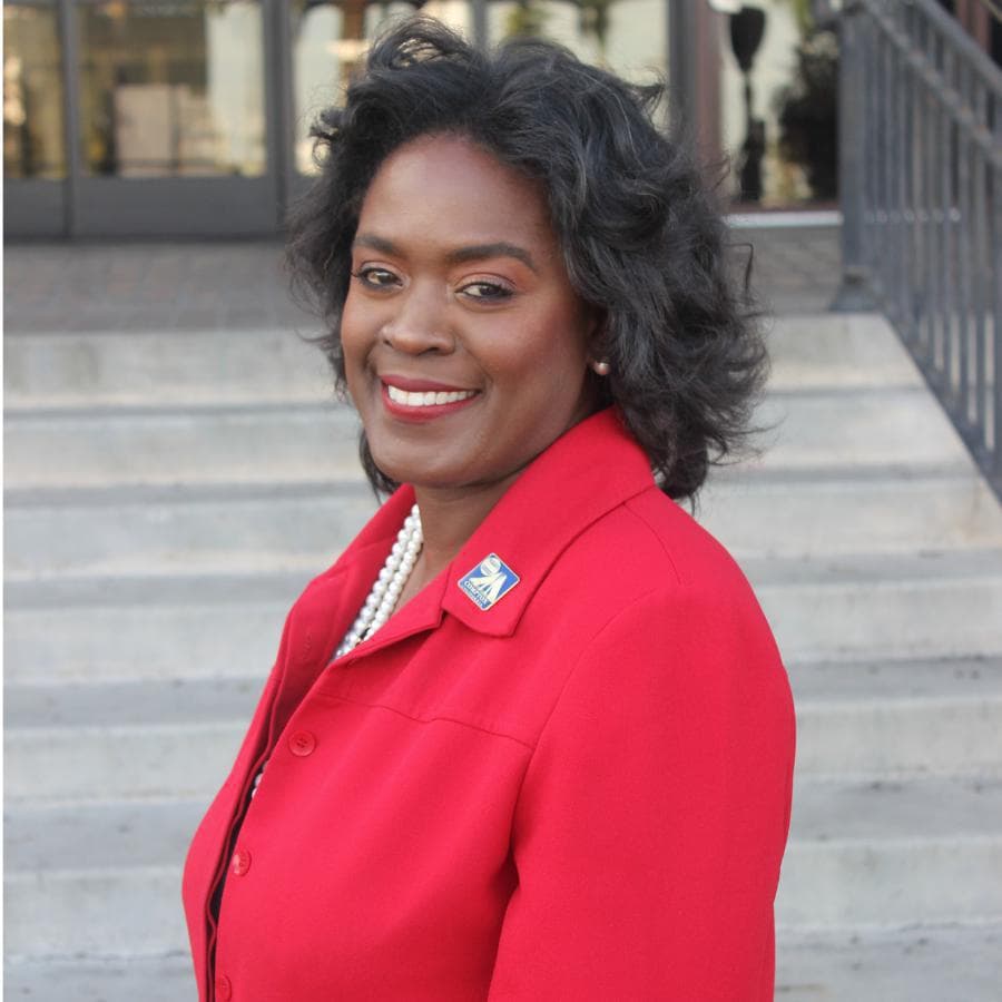 Michelle Chambers