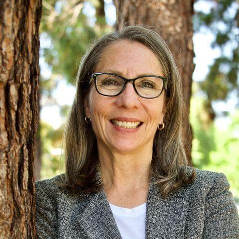Suzy Niederhofer
