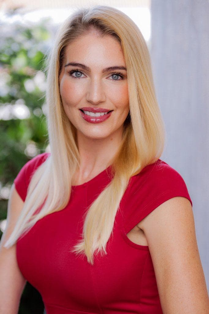 Christine Mott