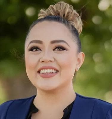 Gina Vue