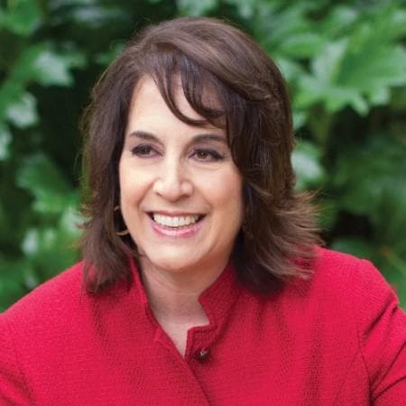 Gina Cuclis