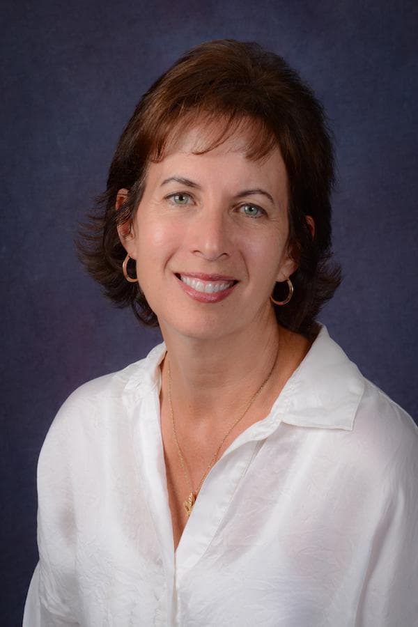 Julie Schorr