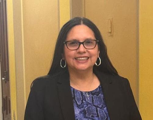 Lupe Flores
